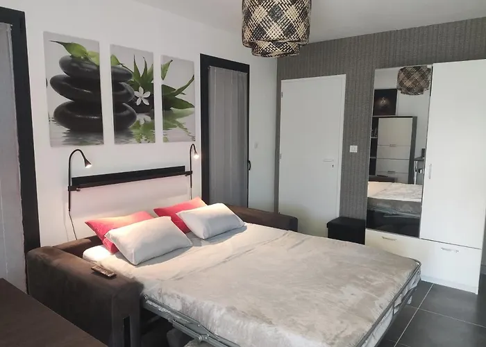 Villa Maya Blanca Entre Cote D́́́ Azur Et Gorges Du Verdon Et Recharge Voiture Electrique